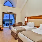 Resort Crystal Prestige Pearl Collection 5*