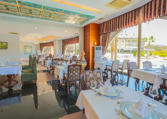 Crystal Prestige Pearl Collection 리조트 5*