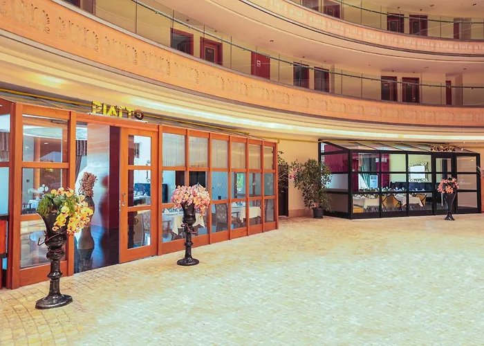 Crystal Prestige Pearl Collection 리조트