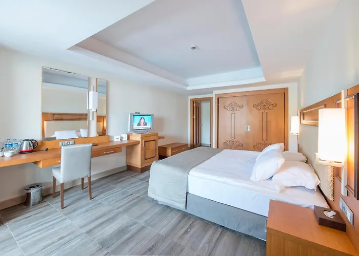 Crystal Prestige Pearl Collection 5* 케메르