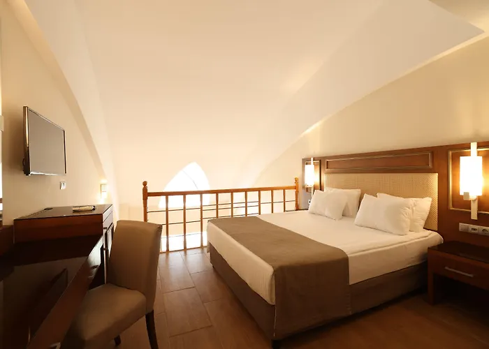 Crystal Prestige Pearl Collection 리조트 케메르