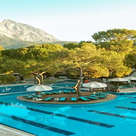 Crystal Prestige Pearl Collection Resort