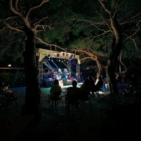 Crystal Prestige Pearl Collection 5* קמר