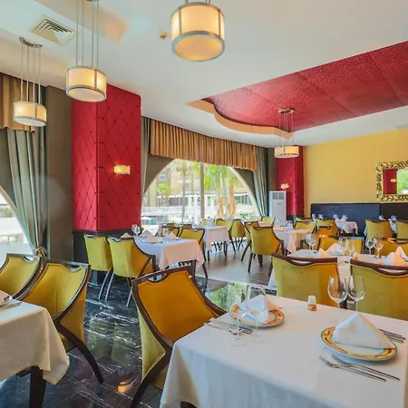 Crystal Prestige Pearl Collection Üdülőközpont 5*