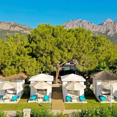 Resort Crystal Prestige Pearl Collection 5*