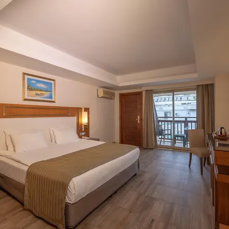 Crystal Prestige Pearl Collection Üdülőközpont 5*