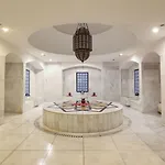 Crystal Prestige Pearl Collection منتجع 5*